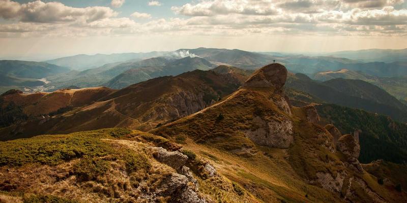 南宁商务大数据应用：如何利用城市数据平台优化物流与市场决策